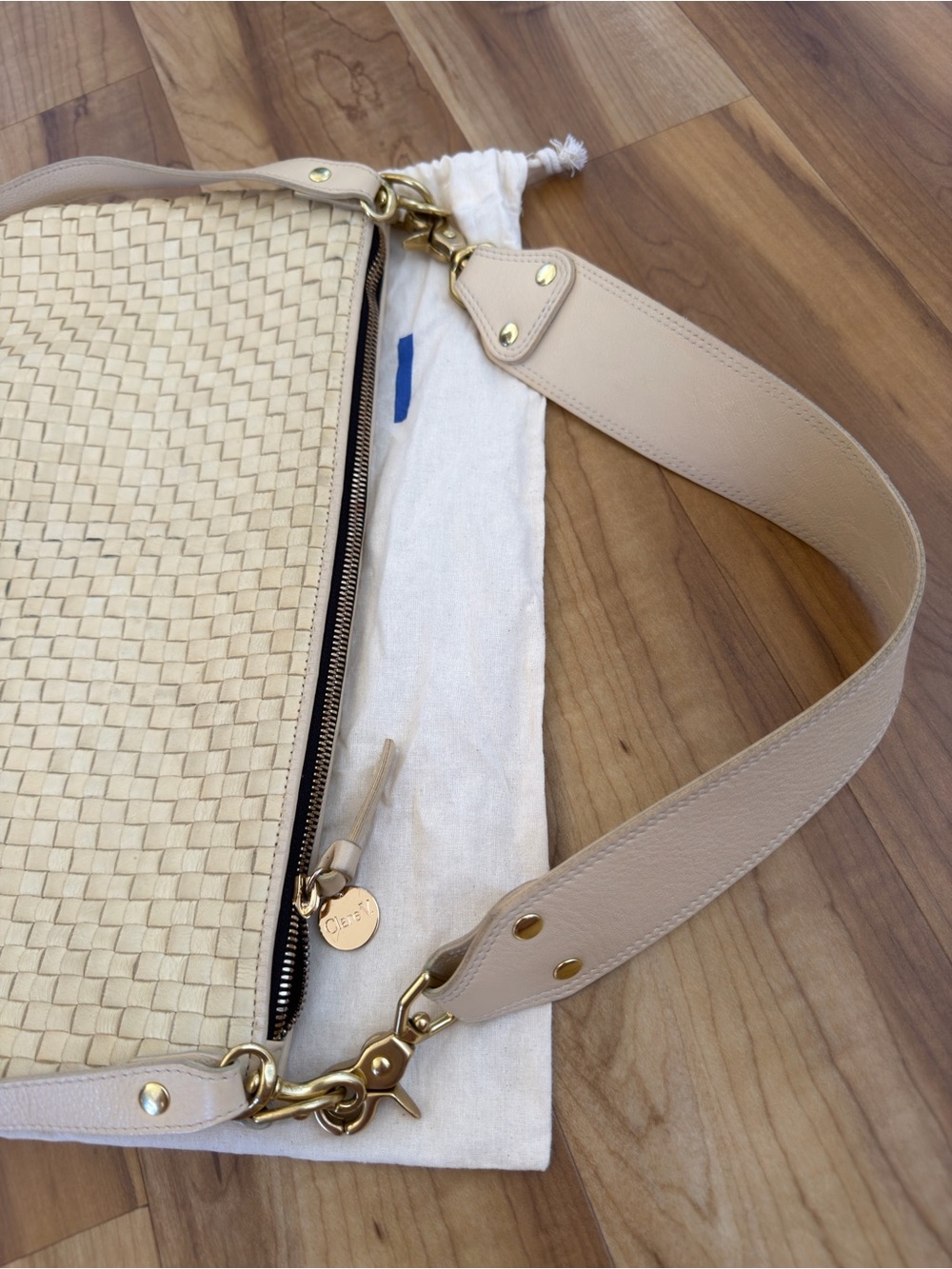 Clare V Moyen  Shoulder Bag in Cream - Picture 5 of 8